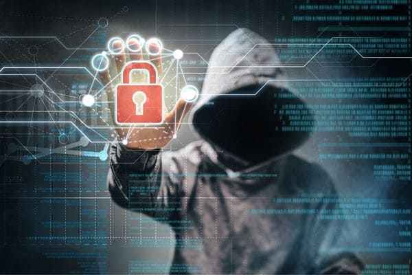 Delitos digitales, te roban en minutos y cómo blindarte hoy